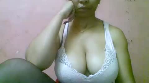 fracisca2204 online show from 12.20.25