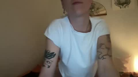 Chlo online show from 05.10.26
