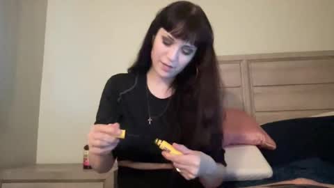 Snapshot of fragilemasochist chatting on 11.15.25 Angel online show from 11.15.25