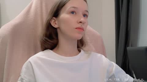 fran_bow online show from 01.05.25