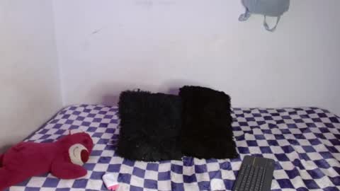 Snapshot of frances_ka chatting on 10.04.25 francesca online show from 10.04.25