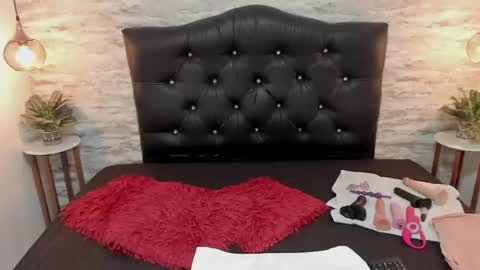          online show from 08.04.26