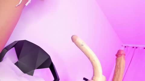 francesca online show from 11.20.25