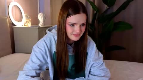 Marybrown eye Katy gray eye online show from 02.27.26