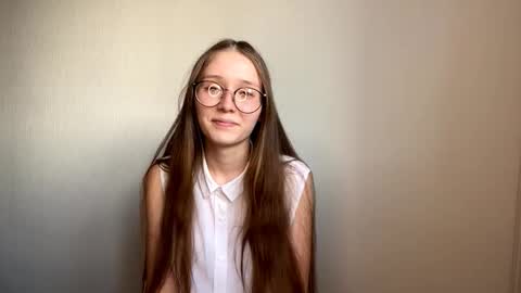 Snapshot of francinaporteus chatting on 09.21.25 Francis online show from 09.21.25