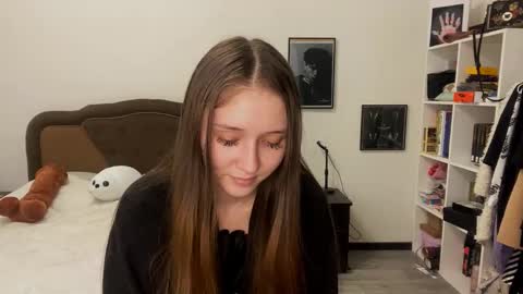 Snapshot of francinaporteus chatting on 10.01.25 Francis online show from 10.01.25