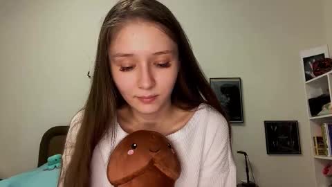 Snapshot of francinaporteus chatting on 10.24.25 Francis online show from 10.24.25