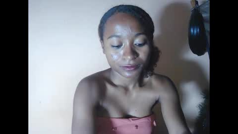 Snapshot of francine925426 chatting on 11.07.25 francine925426 online show from 11.07.25