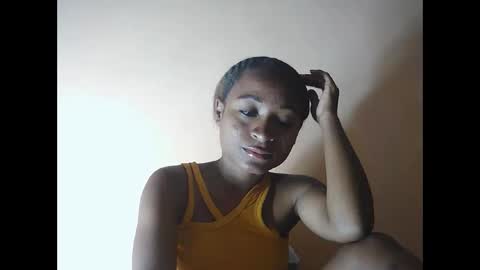 Snapshot of francine925426 chatting on 11.16.25 francine925426 online show from 11.16.25