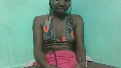 Snapshot of francinealdy chatting on 09.19.25 francinealdy online show from 09.19.25