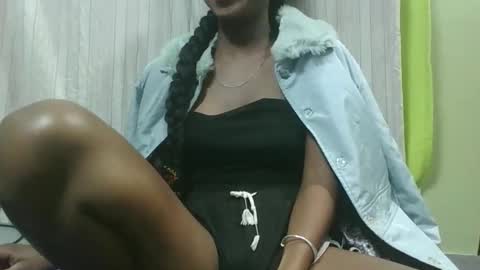 Snapshot of francinealdy chatting on 09.30.25 francinealdy online show from 09.30.25