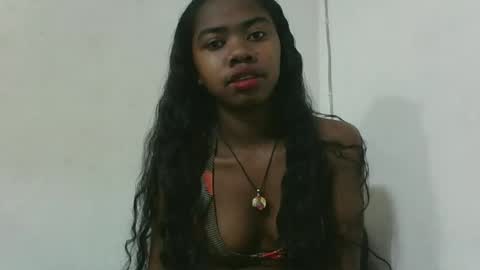 Snapshot of francinealdy chatting on 10.07.25 francinealdy online show from 10.07.25