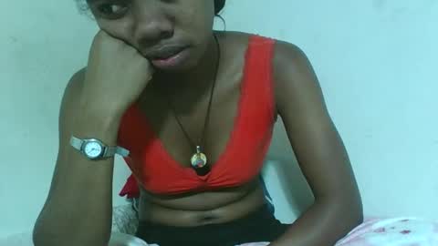 Snapshot of francinealdy chatting on 10.28.25 francinealdy online show from 10.28.25