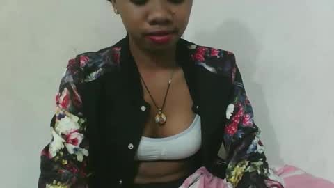 Snapshot of francinealdy chatting on 11.09.25 francinealdy online show from 11.09.25