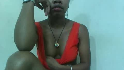 Snapshot of francinealdy chatting on 12.05.25 francinealdy online show from 12.05.25