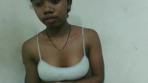 Snapshot of francinealdy chatting on 12.14.25 francinealdy online show from 12.14.25