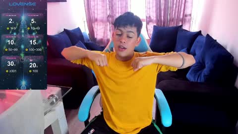 Snapshot of franco_rizzo01 chatting on 12.13.24 frank online show from 12.13.24