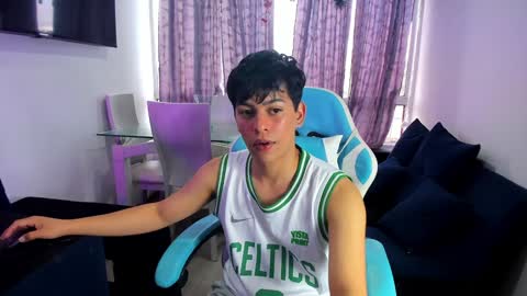 Snapshot of franco_rizzo01 chatting on 01.25.25 frank online show from 01.25.25