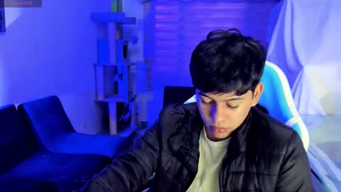 Snapshot of franco_rizzo01 chatting on 10.04.25 frank online show from 10.04.25