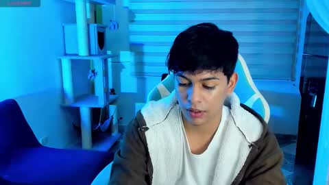 Snapshot of franco_rizzo01 chatting on 10.05.25 frank online show from 10.05.25