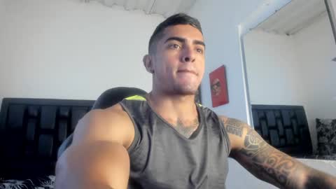 Snapshot of franco_ruiz_ chatting on 12.30.24 franco online show from 12.30.24