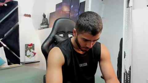 Snapshot of francobanderas1 chatting on 12.05.25 FRANCO online show from 12.05.25