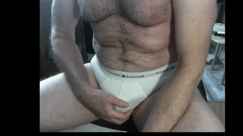Snapshot of francois4059 chatting on 05.11.26 Franois online show from 05.11.26