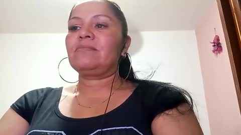 Snapshot of francy_froz chatting on 02.15.25 francy froz online show from 02.15.25