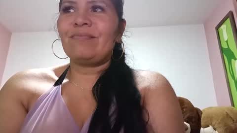 Snapshot of francy_froz chatting on 10.20.25 francy froz online show from 10.20.25