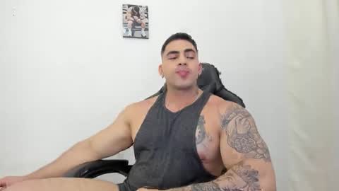 Snapshot of frank_foxx1 chatting on 02.04.26 frank_foxx1 online show from 02.04.26