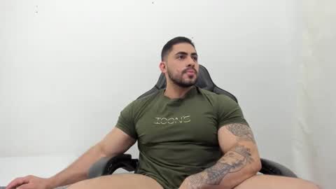 Snapshot of frank_foxx1 chatting on 02.24.26 frank_foxx1 online show from 02.24.26