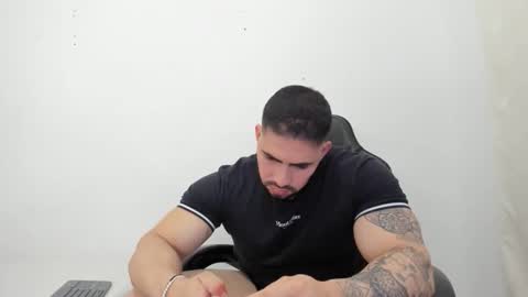 Snapshot of frank_foxx1 chatting on 03.25.26 frank_foxx1 online show from 03.25.26