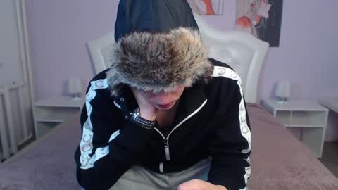 Snapshot of frank_mooree chatting on 12.21.24 Frank online show from 12.21.24