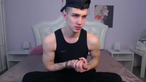 Snapshot of frank_mooree chatting on 12.27.24 Frank online show from 12.27.24