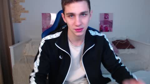 Snapshot of frank_mooree chatting on 01.14.25 Frank online show from 01.14.25