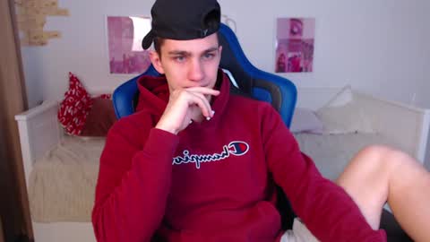 Snapshot of frank_mooree chatting on 01.19.25 Frank online show from 01.19.25