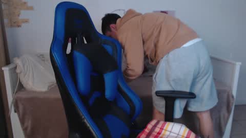 Snapshot of frank_mooree chatting on 01.20.25 Frank online show from 01.20.25