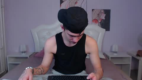 Snapshot of frank_mooree chatting on 01.21.25 Frank online show from 01.21.25