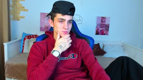 Snapshot of frank_mooree chatting on 01.29.25 Frank online show from 01.29.25