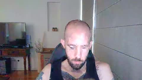 frank_perry2332 online show from 04.28.26