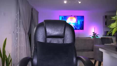 Frank Farrell. Hey remember to give me a thumbs up Ty online show from 02.18.26