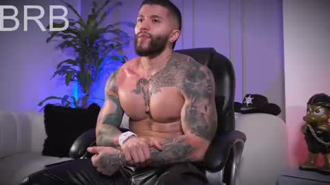 Snapshot of frankfarrellx chatting on 06.16.26 Frank Farrell. Hey remember to give me a thumbs up Ty online show from 06.16.26