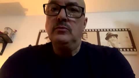 frankie8881 online show from 12.22.25