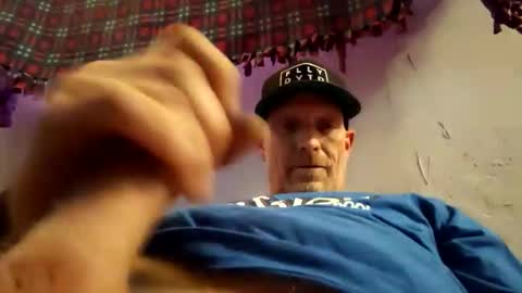 Famous Blue Eyes online show from 05.10.26