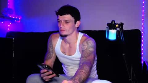 Snapshot of frankoafterdark chatting on 11.01.25 Franco online show from 11.01.25