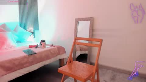 Snapshot of fransheskarossi chatting on 11.13.25 Fransheska online show from 11.13.25