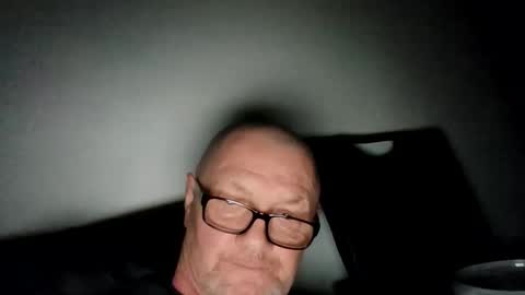 Snapshot of frauenfeind1 chatting on 02.04.26 Wolfi online show from 02.04.26