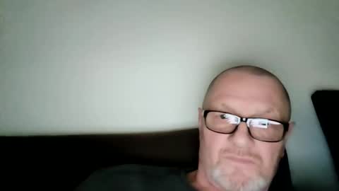 Snapshot of frauenfeind1 chatting on 02.17.26 Wolfi online show from 02.17.26