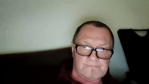 Snapshot of frauenfeind1 chatting on 03.24.26 Wolfi online show from 03.24.26