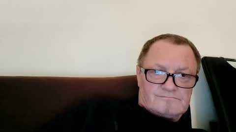 Wolfi online show from 04.07.26